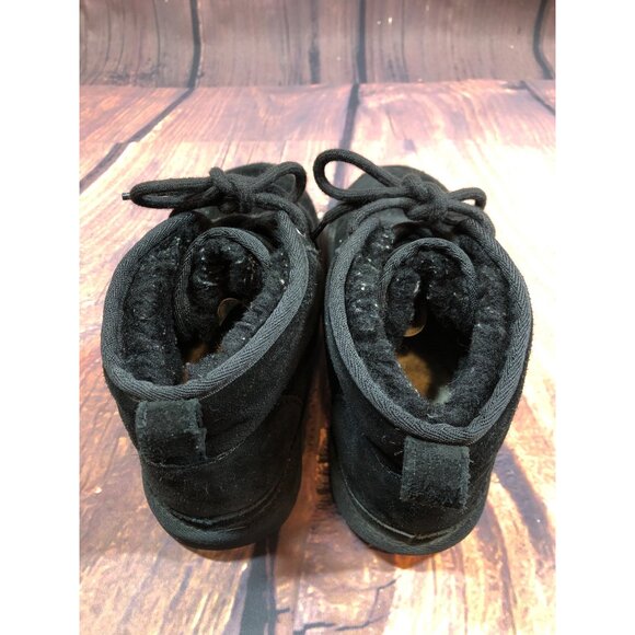 UGG Neumel II Black Suede Lace Up Bootie Lined Youth Kids Boys 5 / 37 (i8j) - Picture 4 of 10
